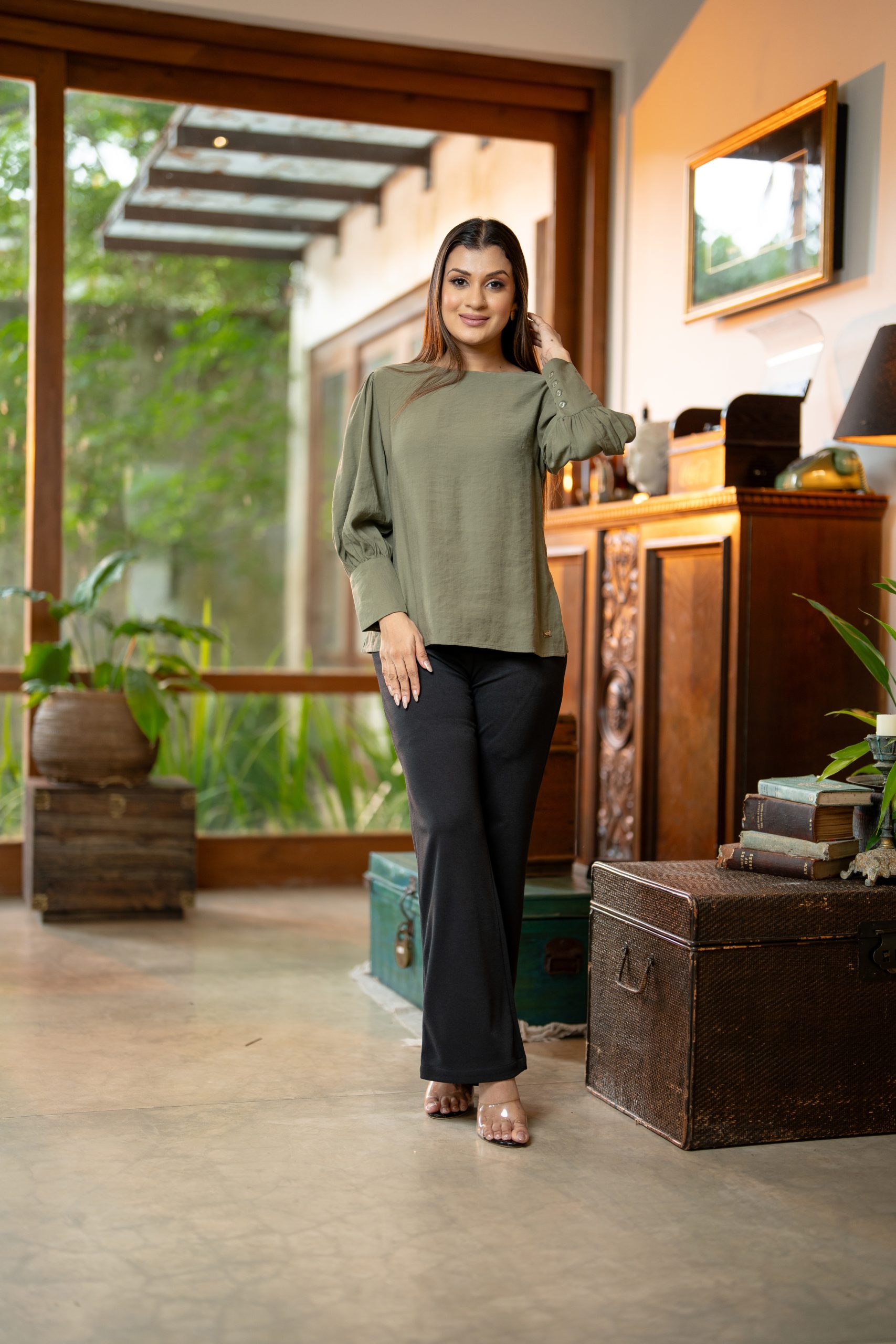 Back Button Detailed Long Sleeved Top - Image 3