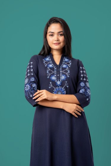 Embroidery Detail Collared Midi Dress