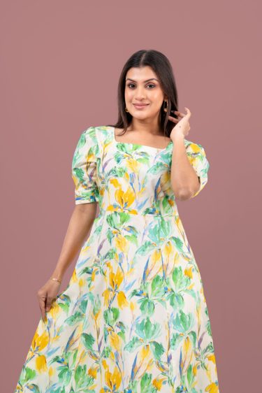 Floral Patterned Square Neck Maxi Dress