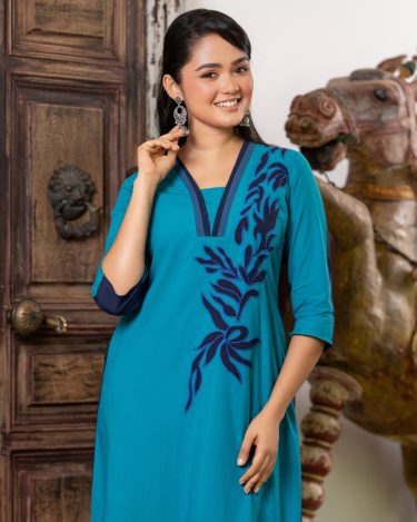Applique Detail Three Tone Maxi Dress