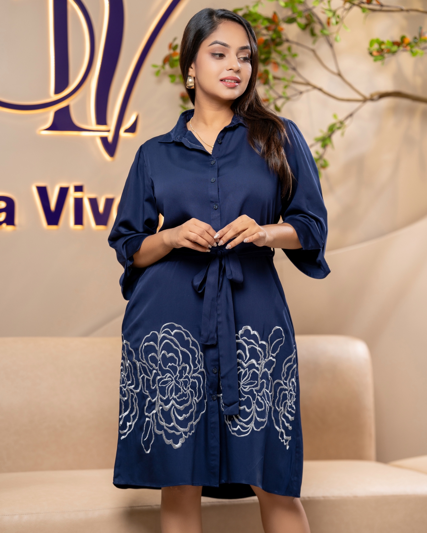 Metalic Floral Embroidery Detail Short Shirt dress - Image 2