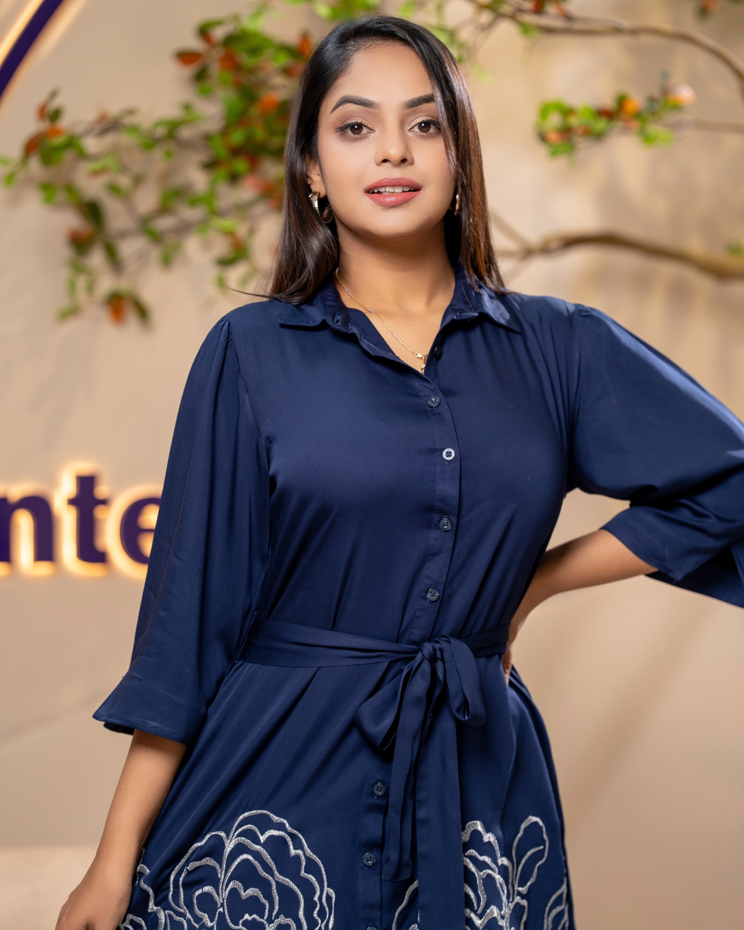 Metalic Floral Embroidery Detail Short Shirt dress - Image 5