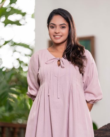 Front Tie-Up Detail Pintuck Short Dress