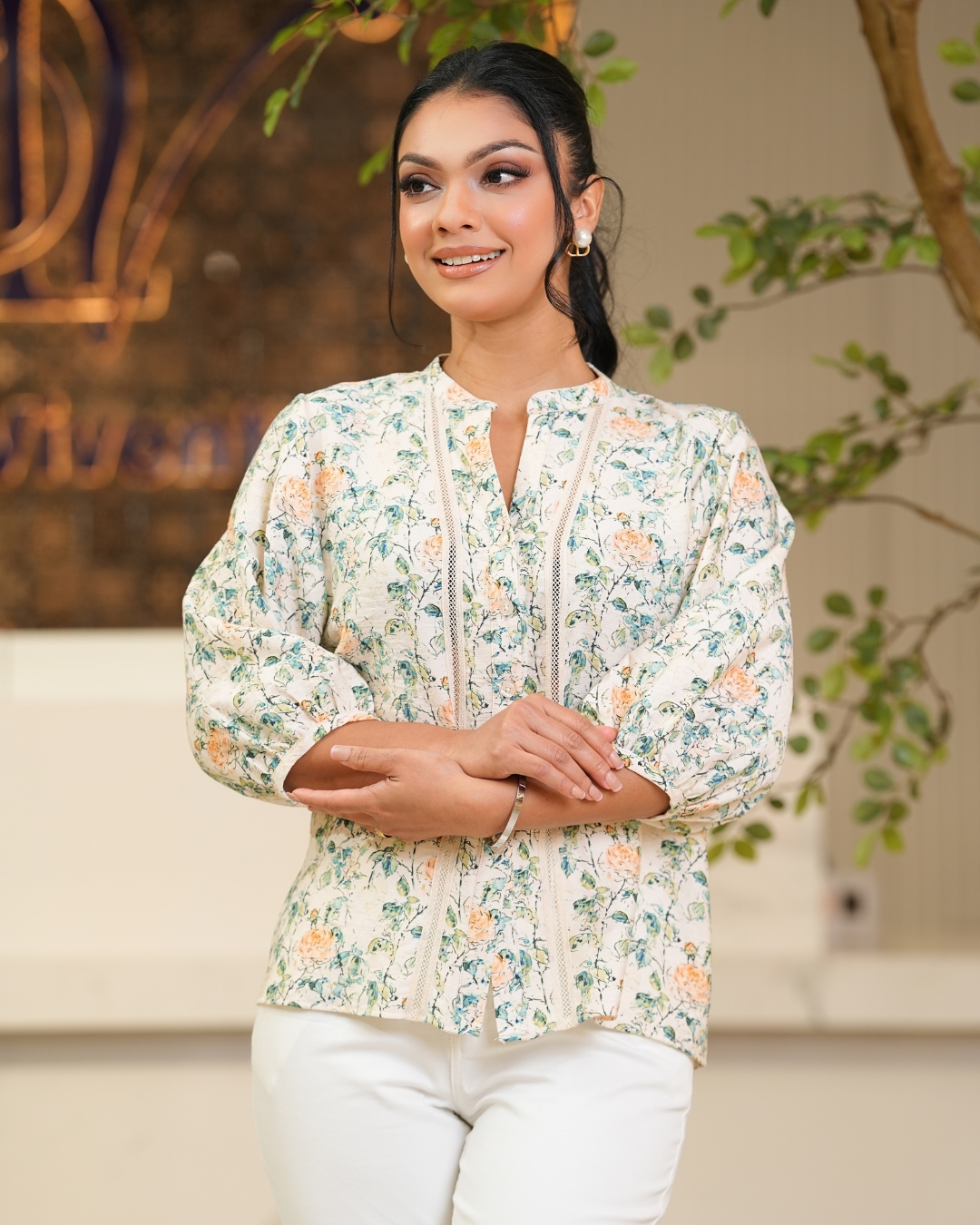 Floral Patterned Lace Detail Puff Sleeve Blouse